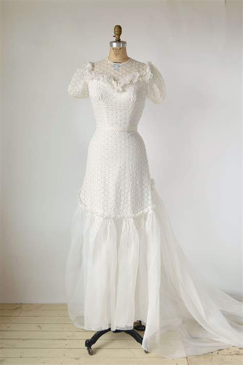 wedding dress 1940s vintage